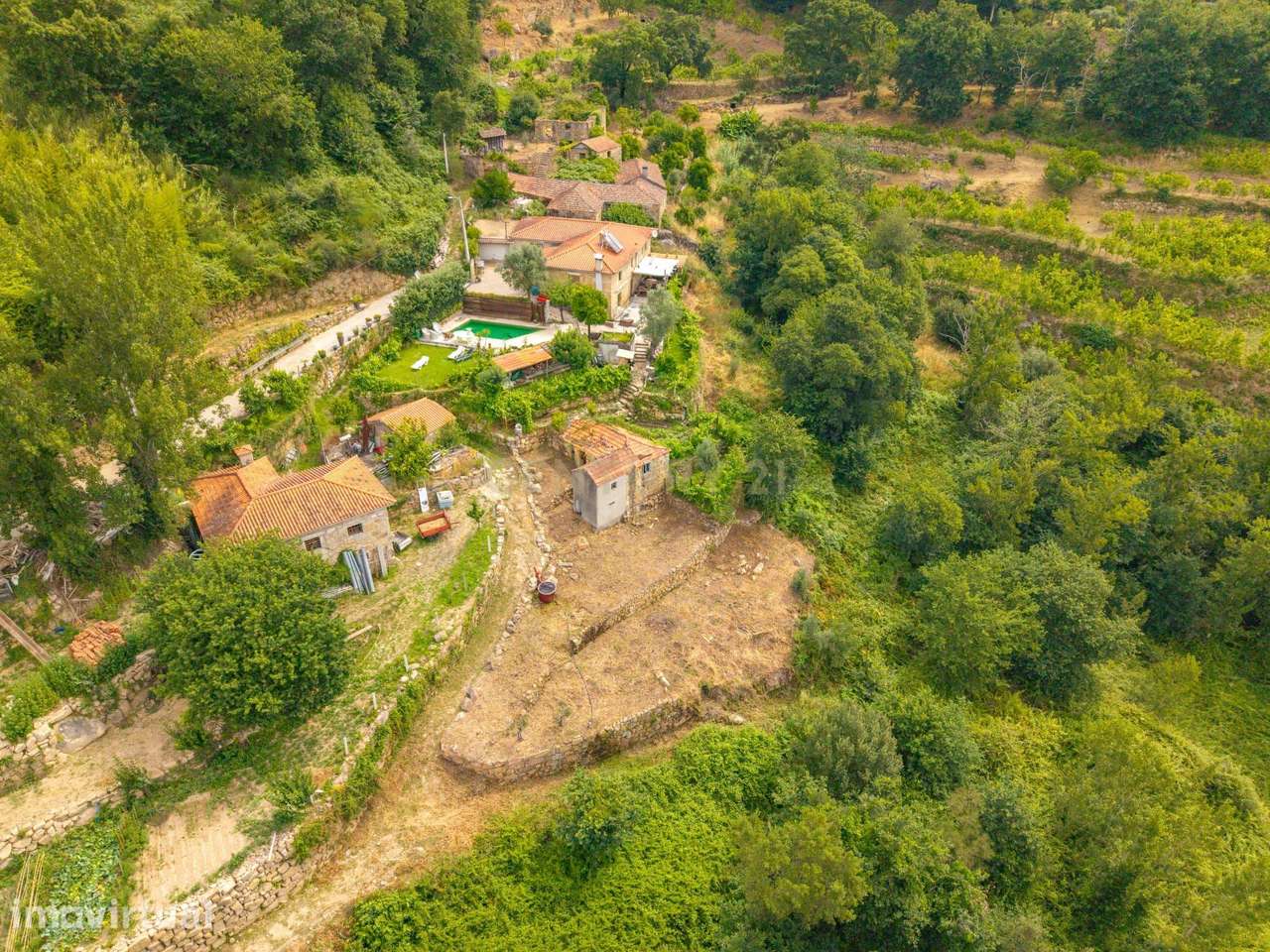 Oportunidade Única: Moradia para reconstrução em Penha Longa, Marco de - Grande imagem: 5/11