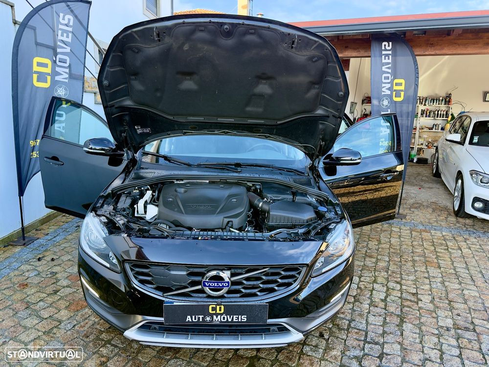 Volvo V60 Cross Country 2.0 D3 Momentum - 30