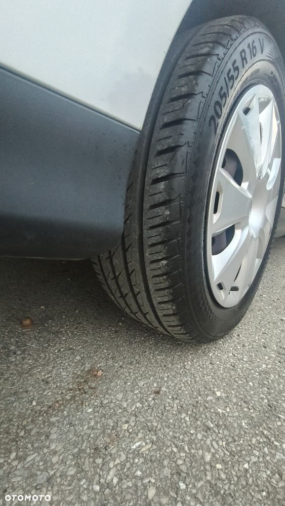 Ford Focus 1.6 TDCi Edition - 8