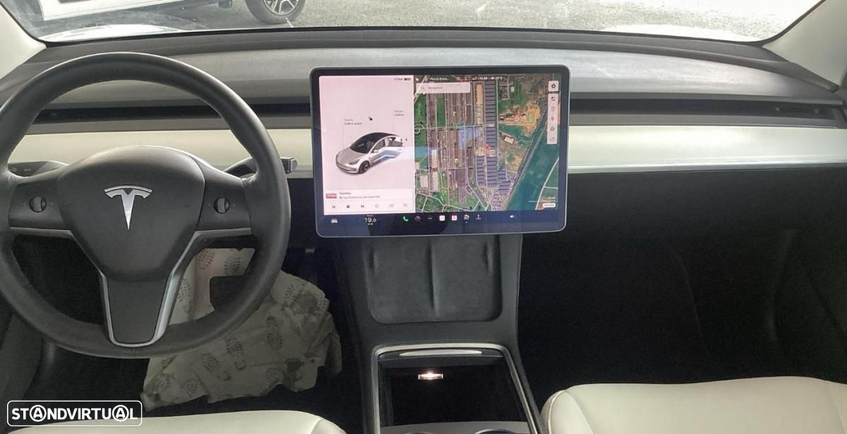 Tesla Model 3 Long-Range Dual Motor AWD - 4