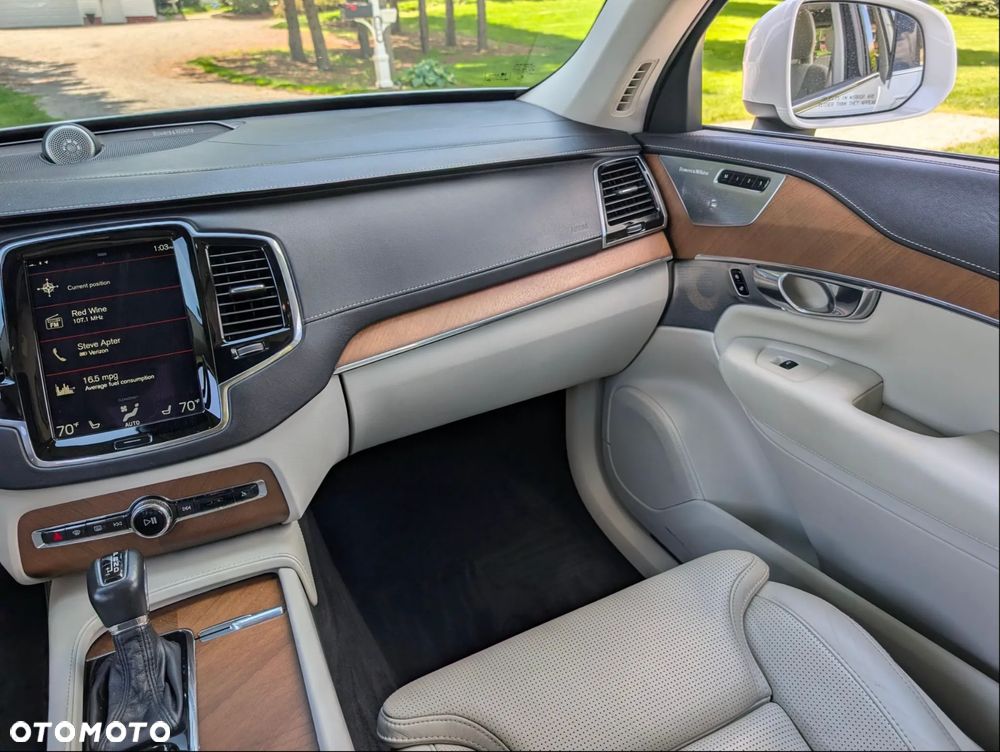 Volvo XC 90 - 26