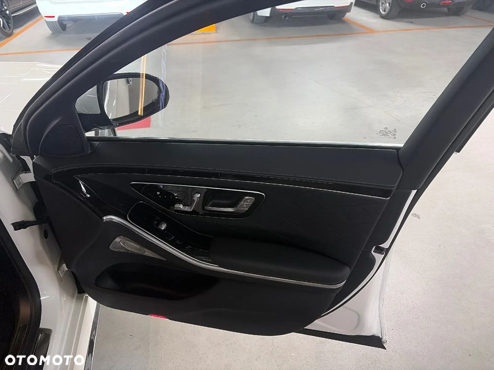 Mercedes-Benz Klasa S 400 d 4Matic L 9G-TRONIC - 12