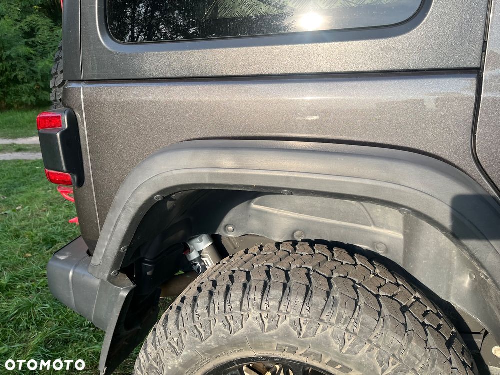 Jeep Wrangler - 4