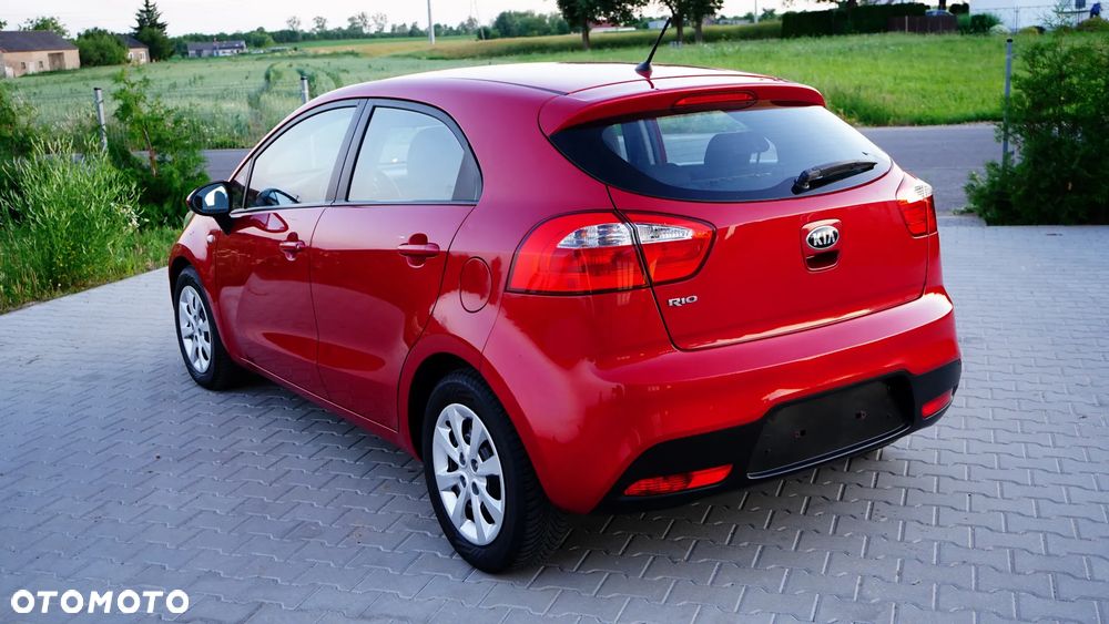 Kia Rio 1.2 Attract - 6