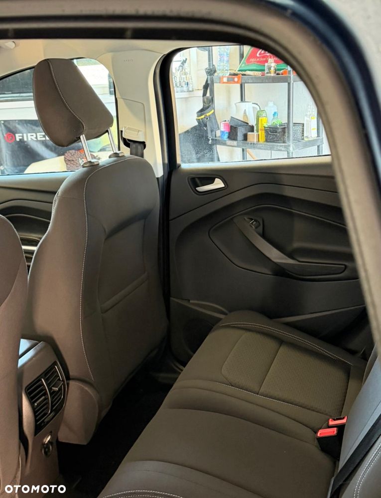 Ford Kuga - 18
