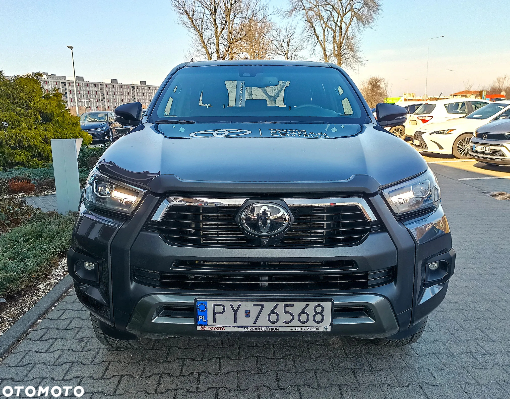 Toyota Hilux 2.8 D-4D Double Cab Invincible Sport 4x4