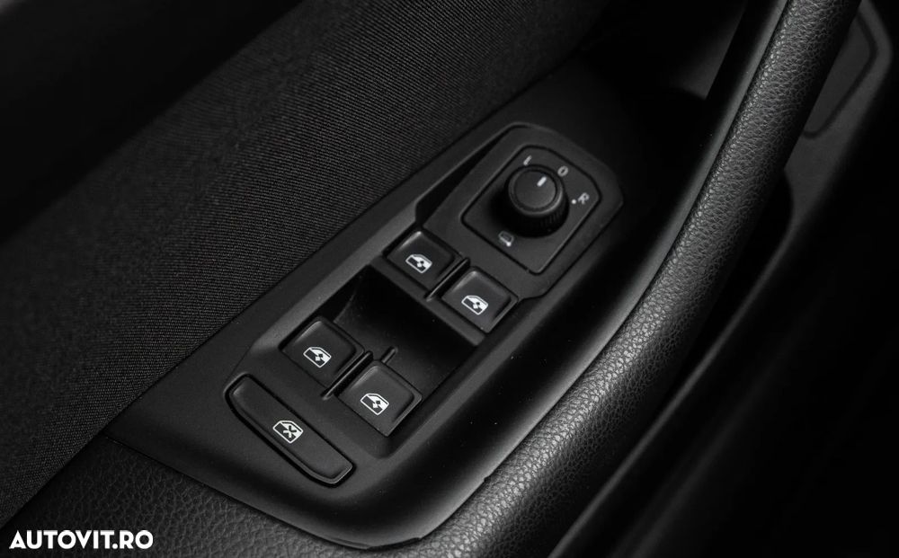 Volkswagen Passat 2.0 TDI SCR DSG Business - 18