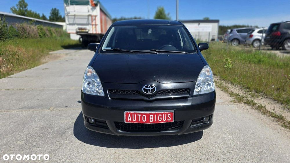 Toyota Corolla Verso - 3