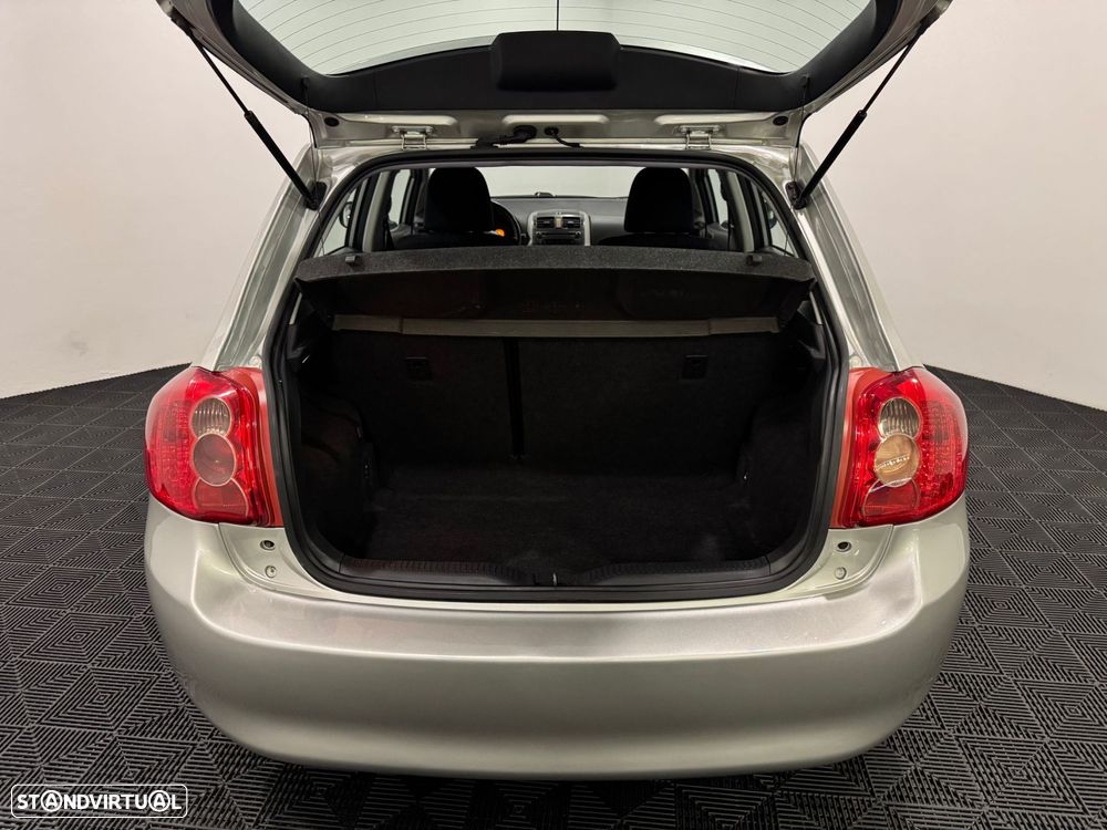 Toyota Auris 1.4 D-4D Sol - 41