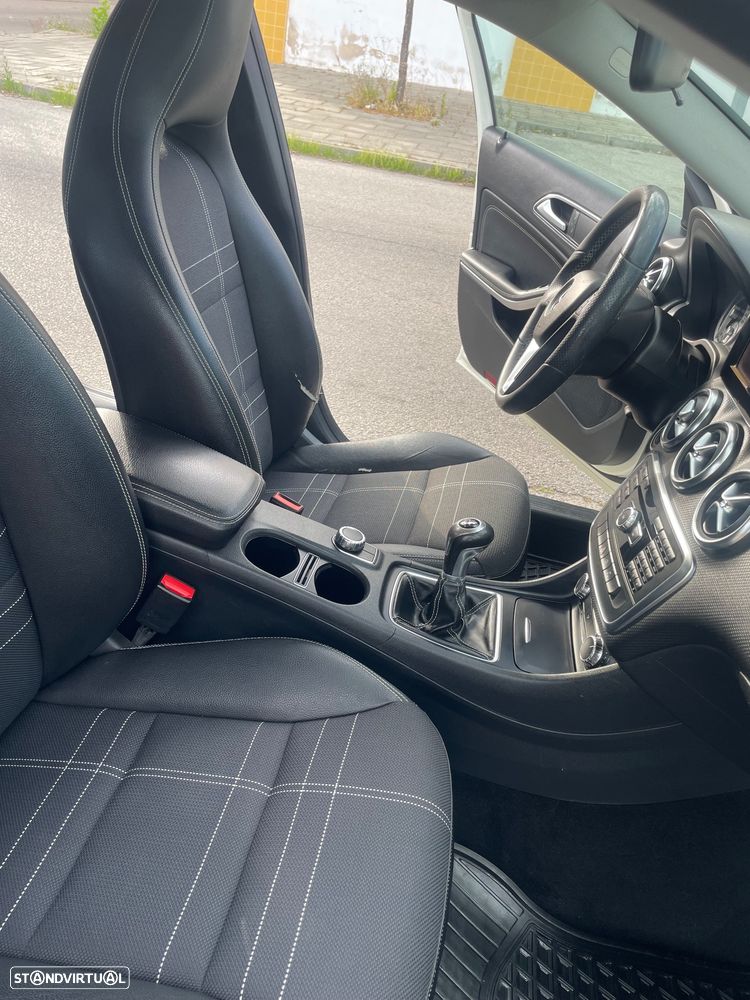 Mercedes-Benz A 180 CDI BlueEFFICIENCY - 13