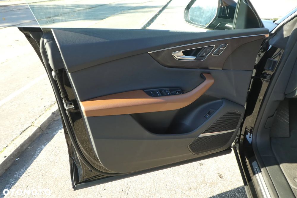 Audi Q8 55 TFSI mHEV Quattro Tiptronic - 10