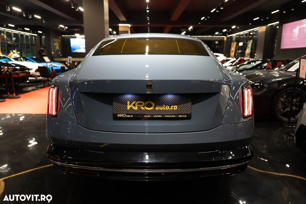 Rolls-Royce Spectre - 9