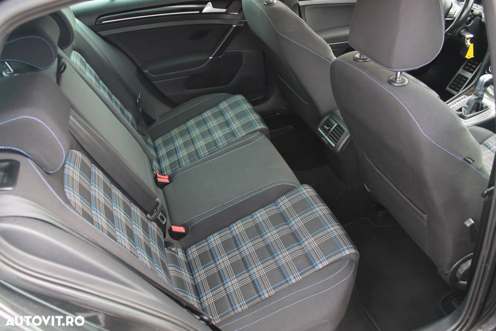 Volkswagen Golf GTE 1.4 TSI PHEV 204 CP - 18