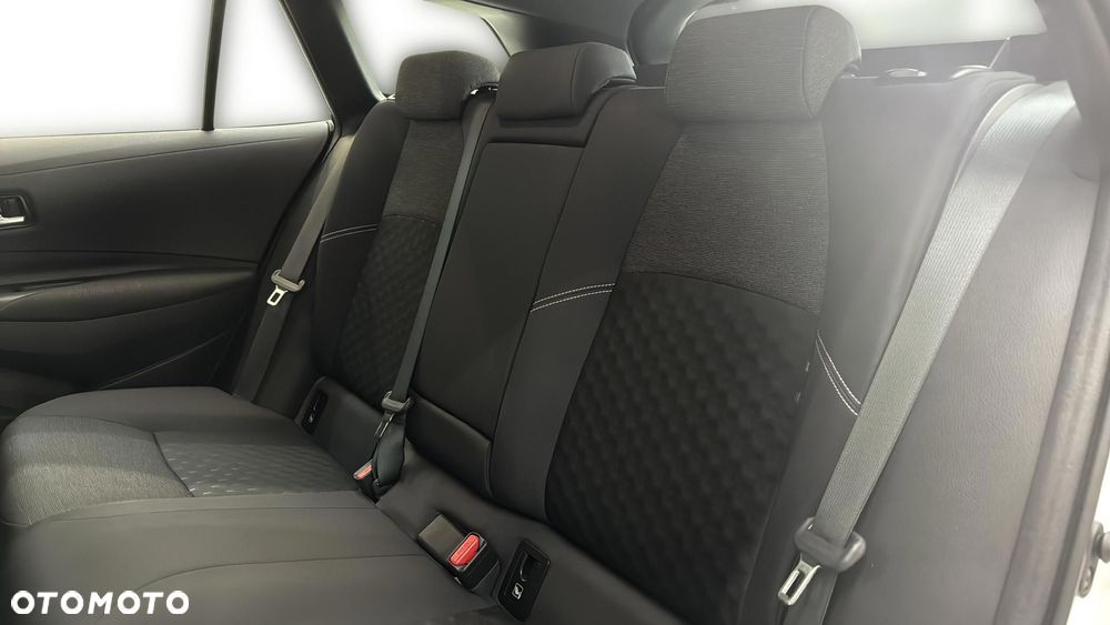 Toyota Corolla 1.8 Hybrid Comfort - 17