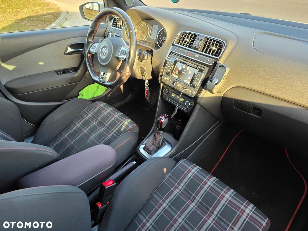 Volkswagen Polo 1.4 TSI GTI DSG - 14