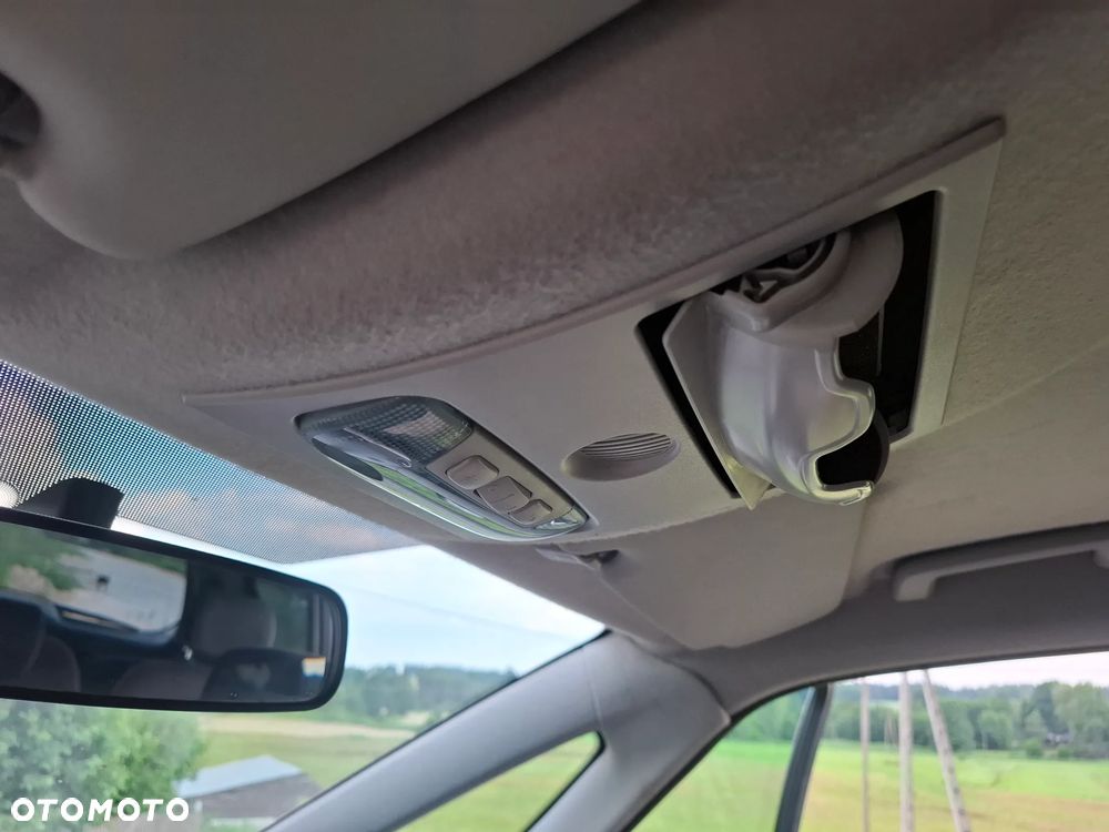 Ford Galaxy 2.0 TDCi DPF Ambiente - 20
