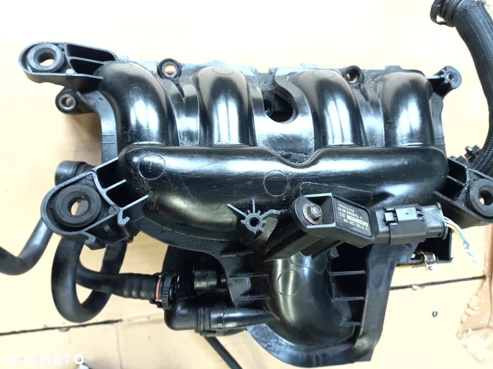 Peugeot 308 3008 5008 Citroen DS4 C4 1.6 THP kolektor ssący 759507780  759507880 - 3