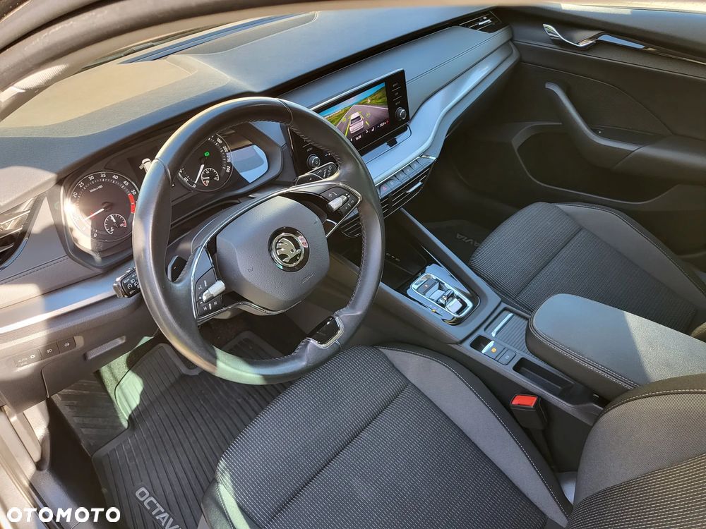 Skoda Octavia 2.0 TDI Ambition DSG - 30