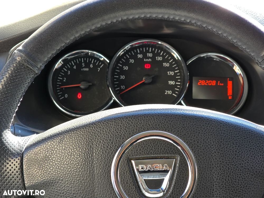 Dacia Logan 0.9 Laureate - 3