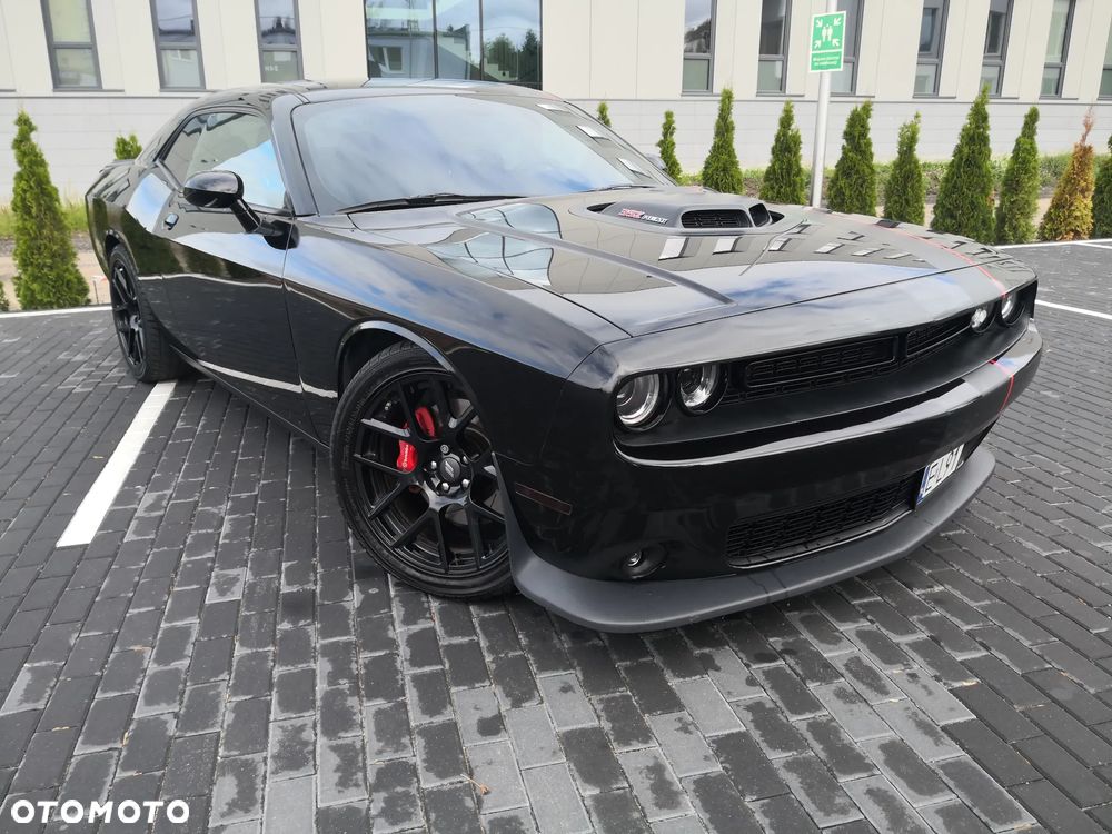 Dodge Challenger - 6