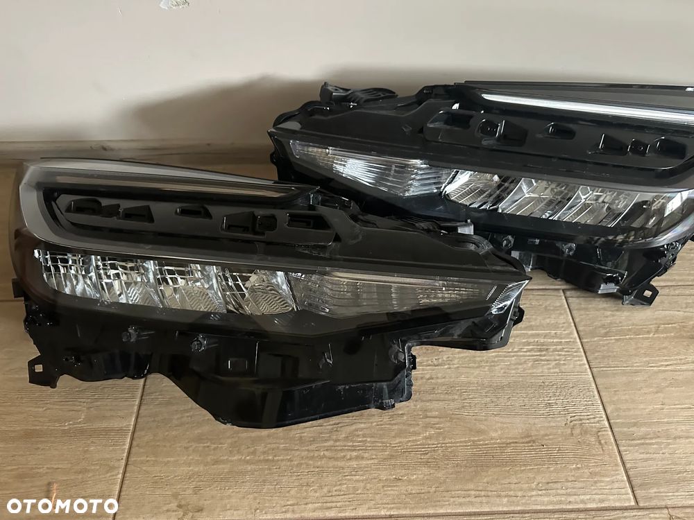 Toyota CHR II zderzak przod maska lampy full led - 11