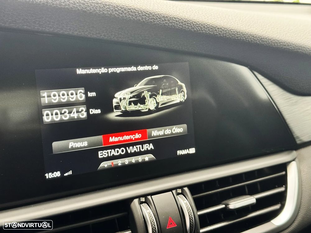 Alfa Romeo Giulia 2.2 D Super AT8 - 22