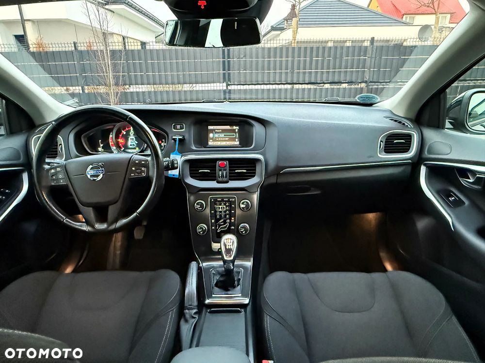 Volvo V40 D2 You - 29