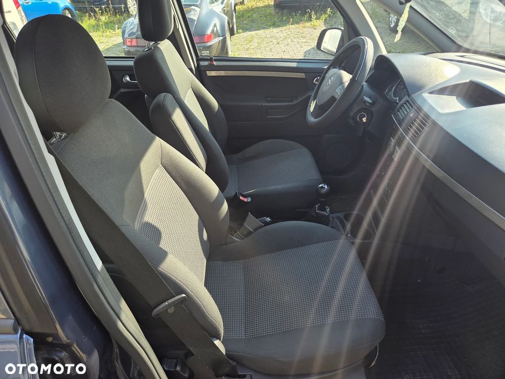 Opel Meriva 1.6 Enjoy - 22