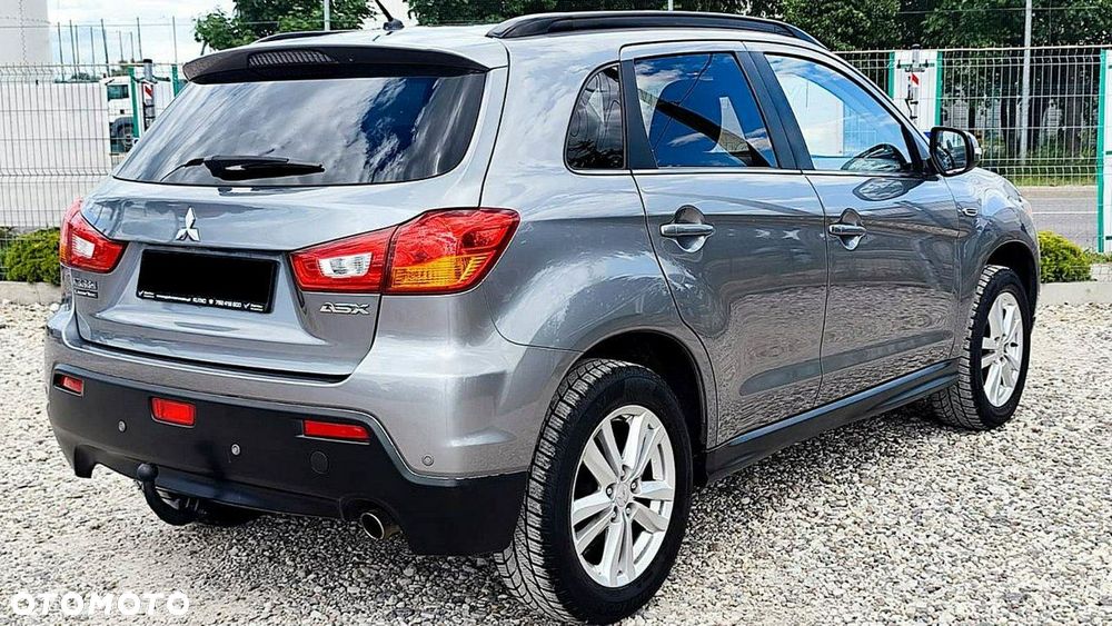 Mitsubishi ASX - 9