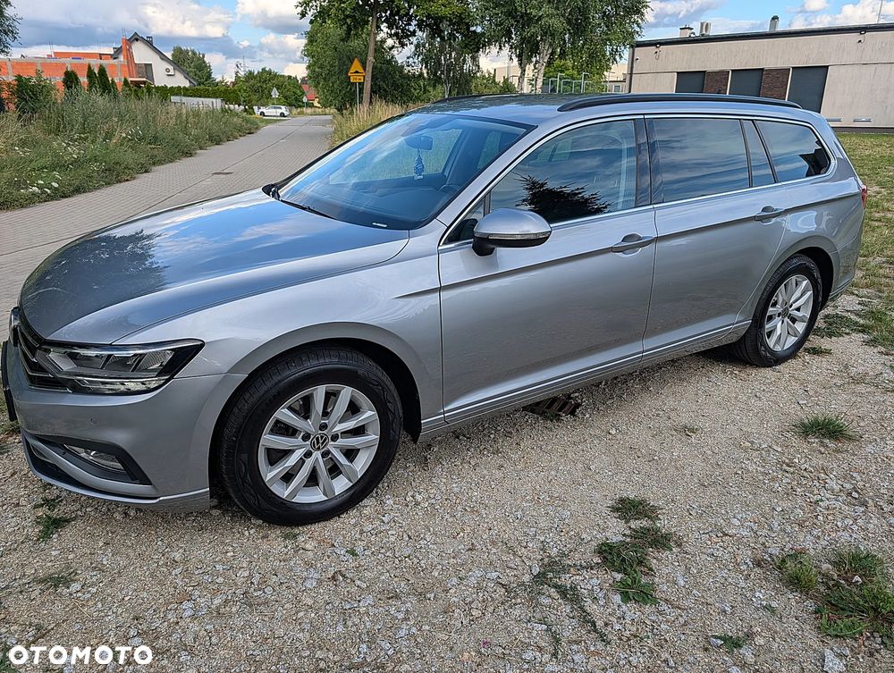 Volkswagen Passat 2.0 TDI SCR DSG - 14