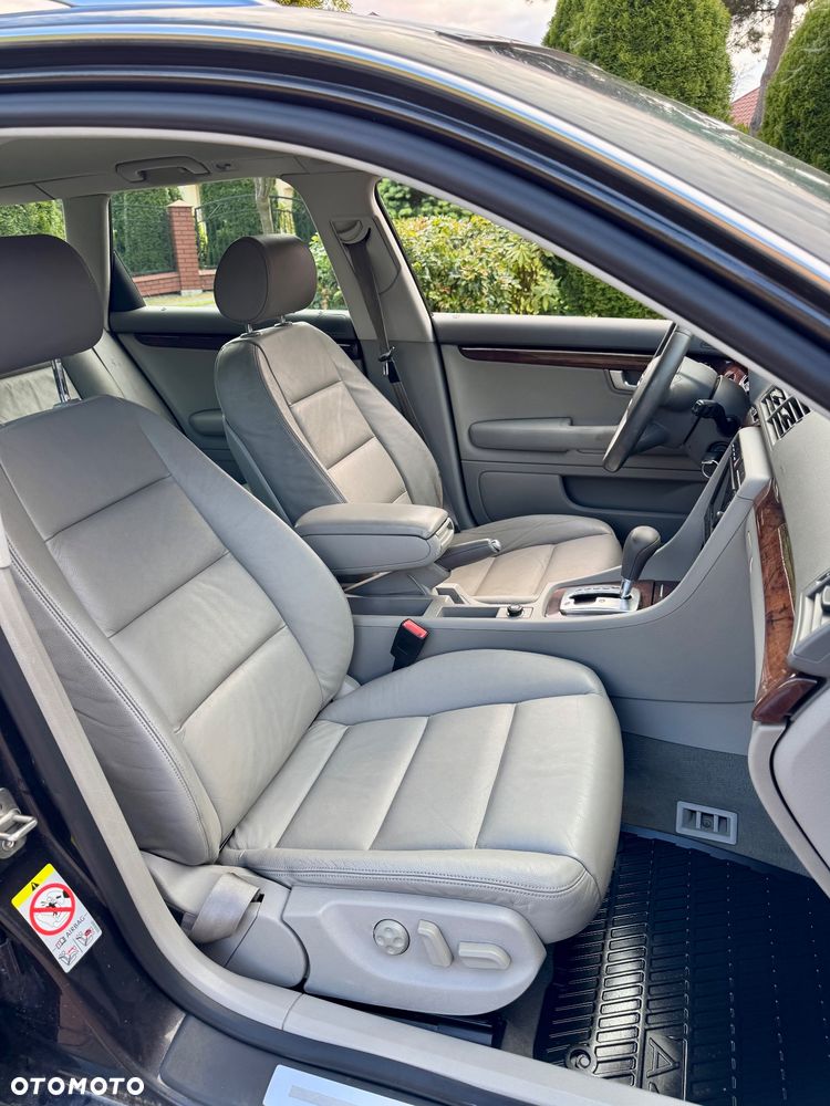 Audi A4 Avant 2.0 TDI Multitronic - 22