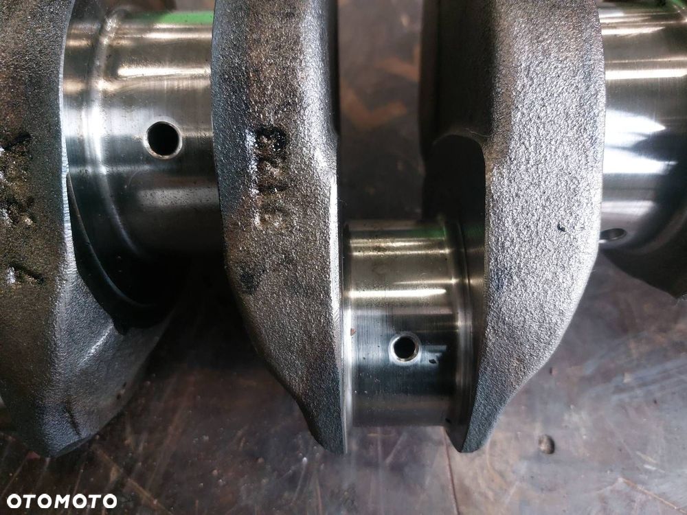 WAŁ KORBOWY MAN L2000 D0836 - 7