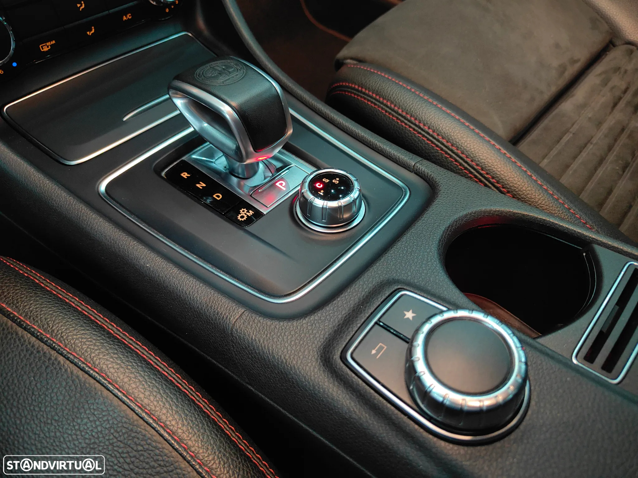Mercedes-Benz CLA 45 AMG 4Matic Shooting Brake 7G-DCT - 19