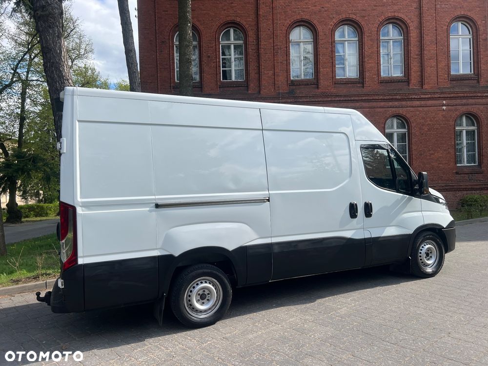 Iveco DAILY 35s16 L3H2 - 5