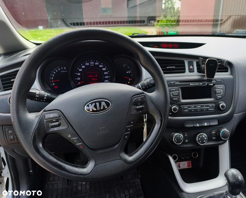 Kia Ceed 1.6 GDI L - 8