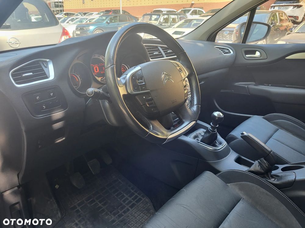 Citroën C4 1.6 HDi Seduction - 4