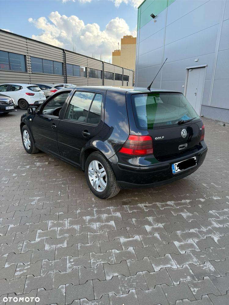 Volkswagen Golf 1.6 Highline - 9