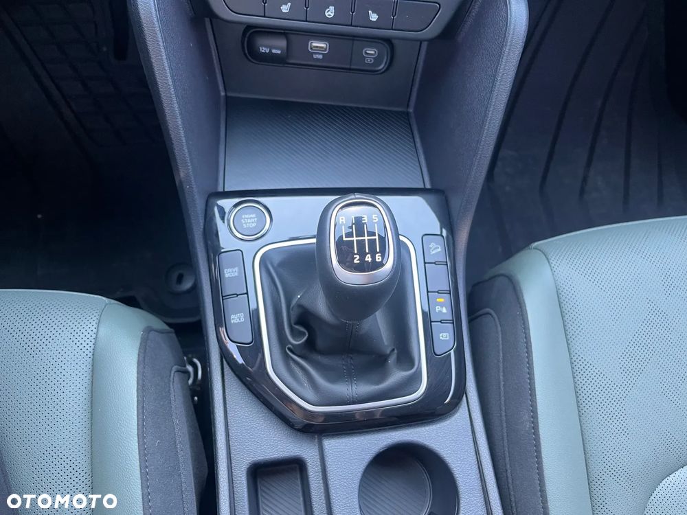 Kia Sportage 1.6 T-GDI Anniversary 2WD - 24