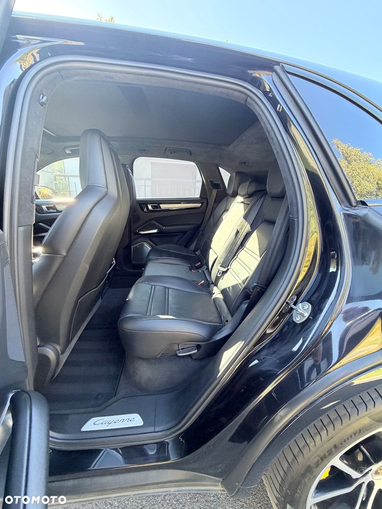 Porsche Cayenne Turbo - 14