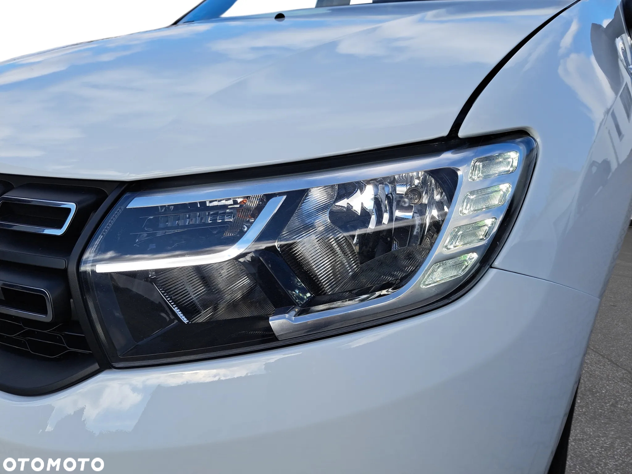 Dacia Sandero SCe 75 Acces - 9