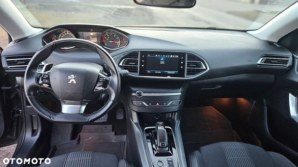 Peugeot 308 PureTech 130 EAT8 Allure - 9