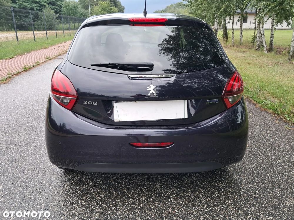 Peugeot 208 - 7