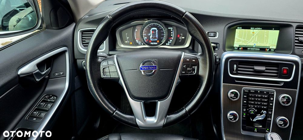 Volvo V60 D3 Drive-E Summum - 31