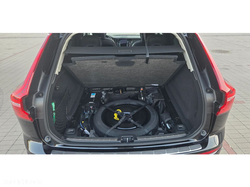 Volvo XC 60 B5 B AWD Ultra Dark - 6