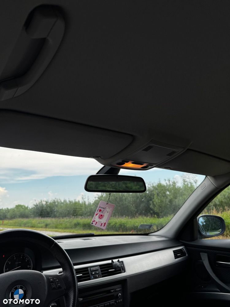 BMW Seria 3 318i - 20
