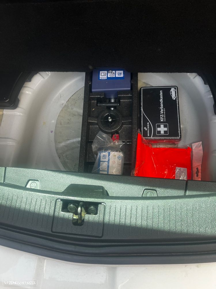 Opel Astra GTC 2.0 CDTI ecoFLEX S&S - 19