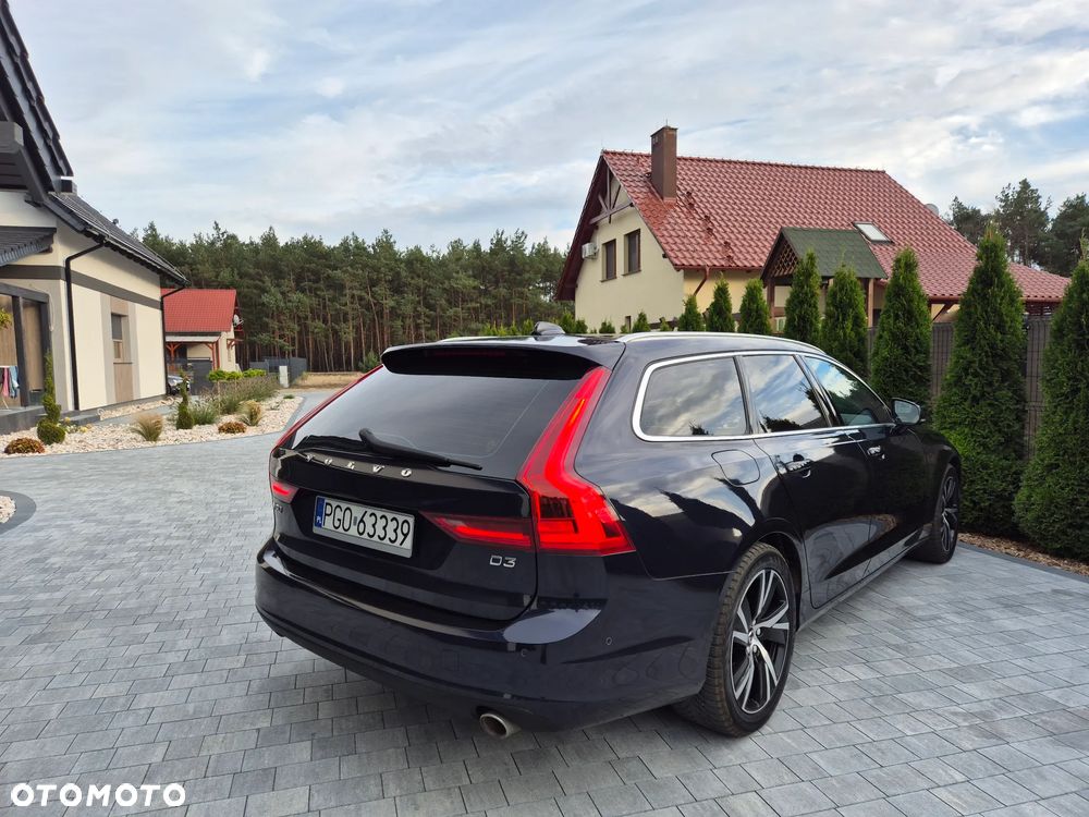Volvo V90 D3 Momentum Pro - 9