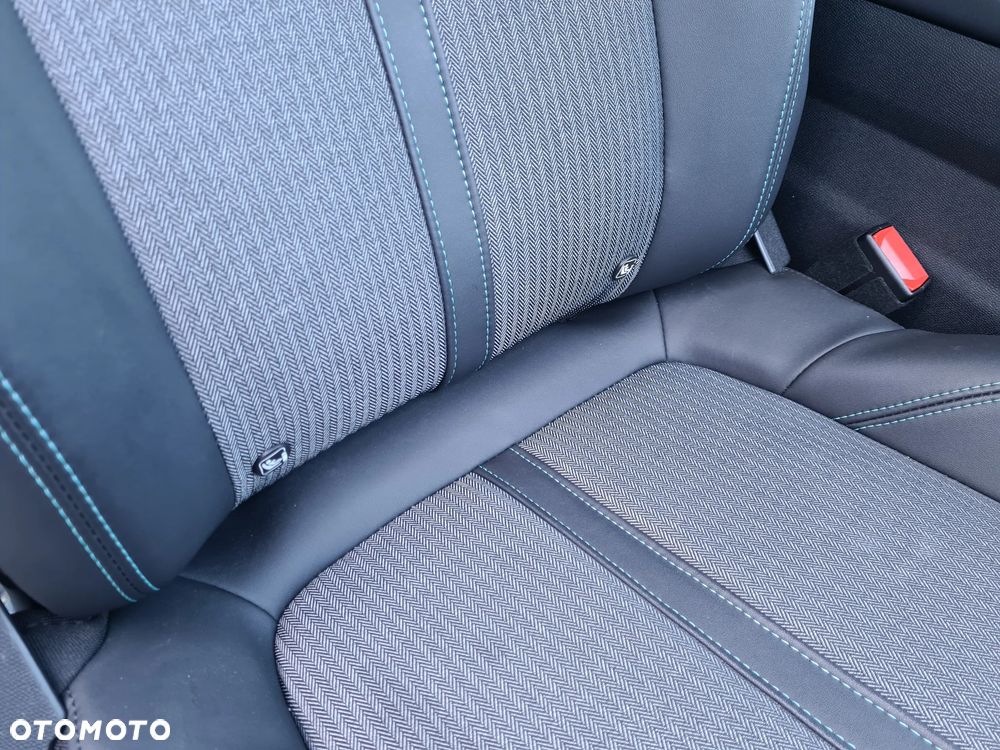 Peugeot 3008 1.2 PureTech Allure Pack S&S EAT8 - 22