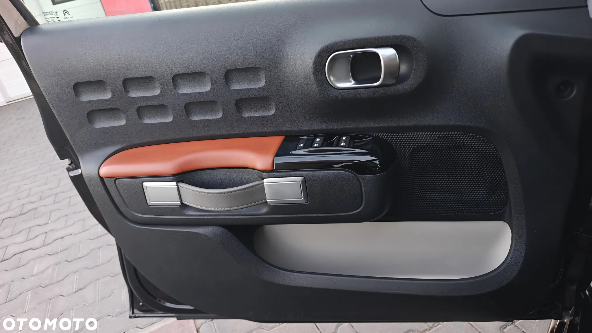 Citroën C3 1.2 PureTech GPF Shine - 27