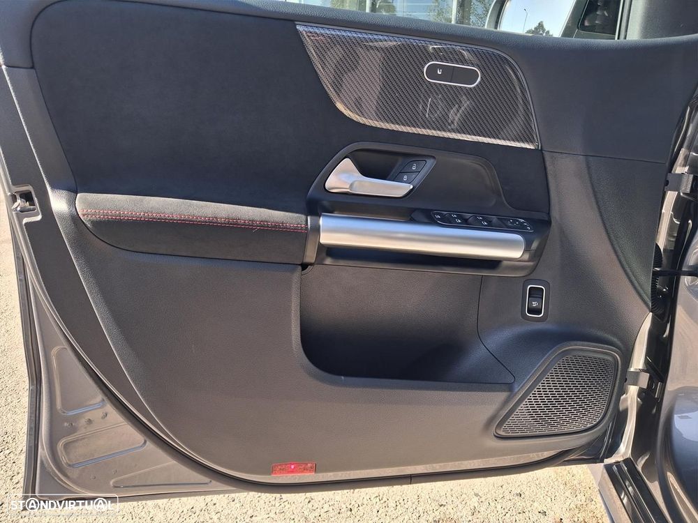 Mercedes-Benz B 180 - 8